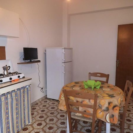 Le Spezie 2Pd Apartment Кастеламаре дел Голфо Екстериор снимка