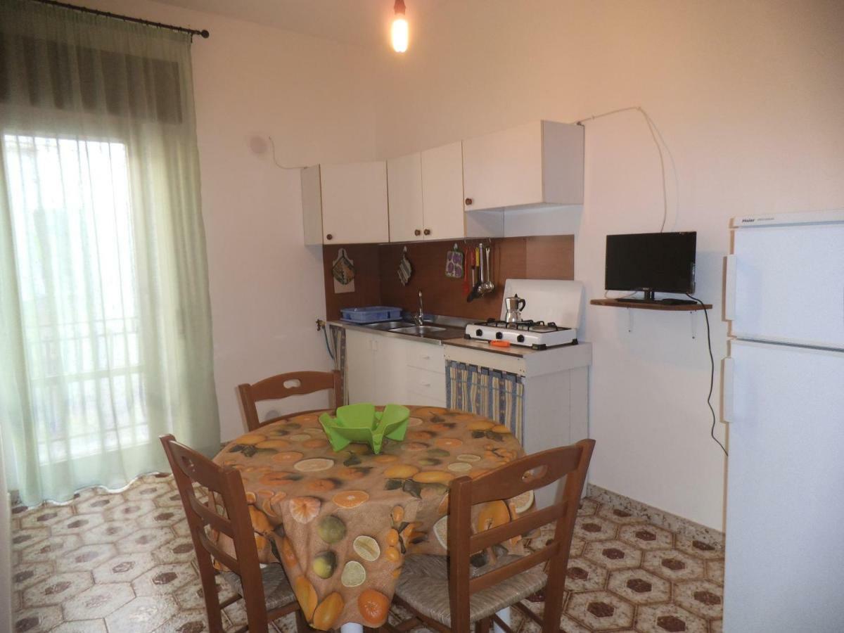 Le Spezie 2Pd Apartment Кастеламаре дел Голфо Екстериор снимка